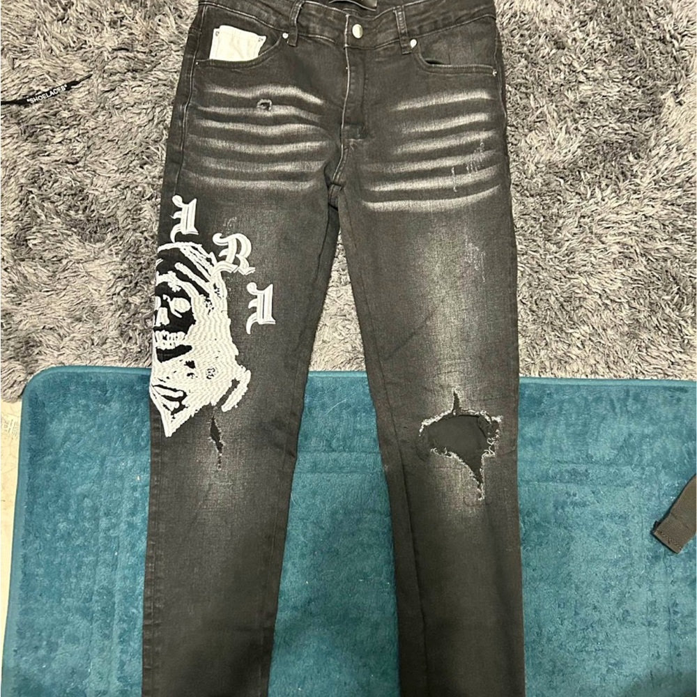 Stylish Black Distressed Men's Jeans